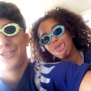 Meet your Posher, Asher